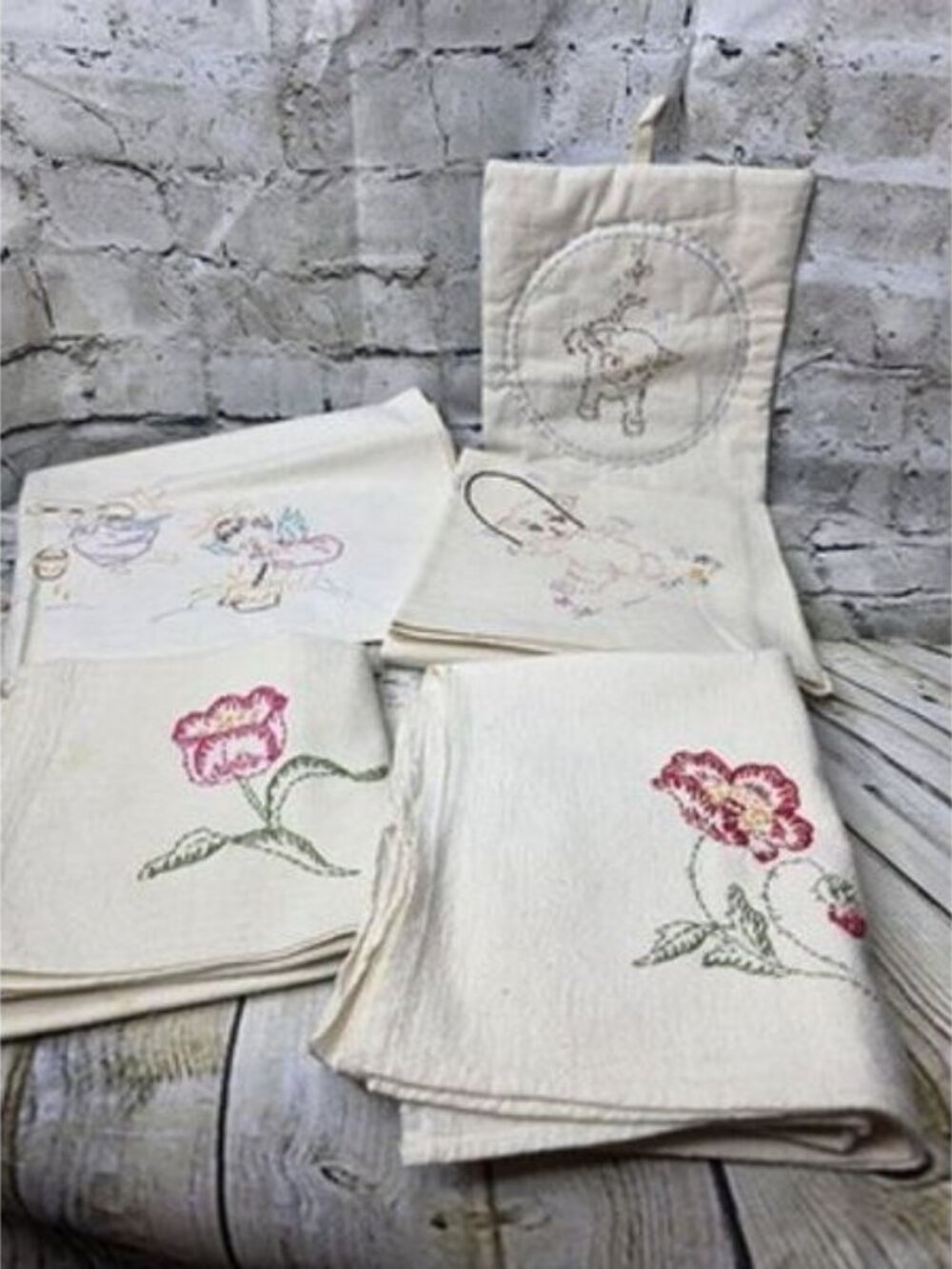 4 Embroidered Kitchen Towels w 1 Potholder Spring Floral Lamb Angel